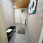 Kotimaailma - 5mh Rivitaloasunto, 아파트