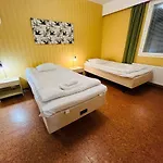 Kotimaailma - 5mh Rivitaloasunto, 아파트